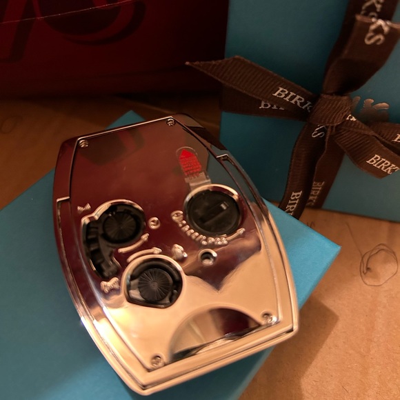 A perfect gift for any adult ..Birks pocket watch .. gift wrap in Birks ribbon - Picture 2 of 2